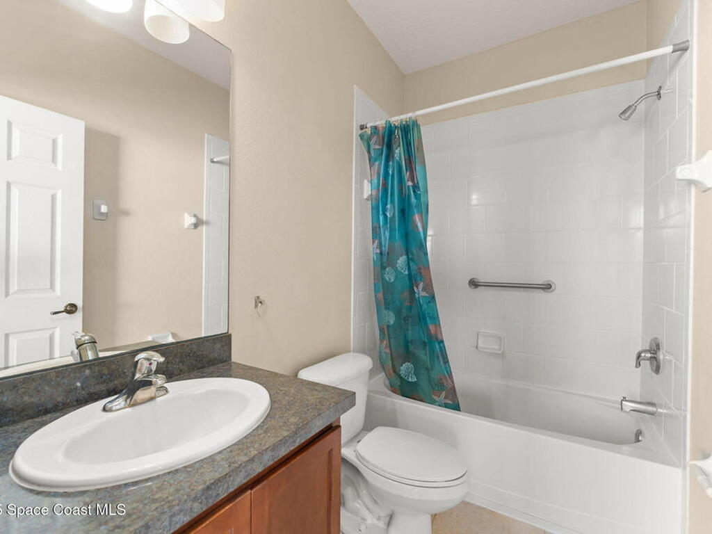 2032 Elkins Point Point, Melbourne, FL 32935