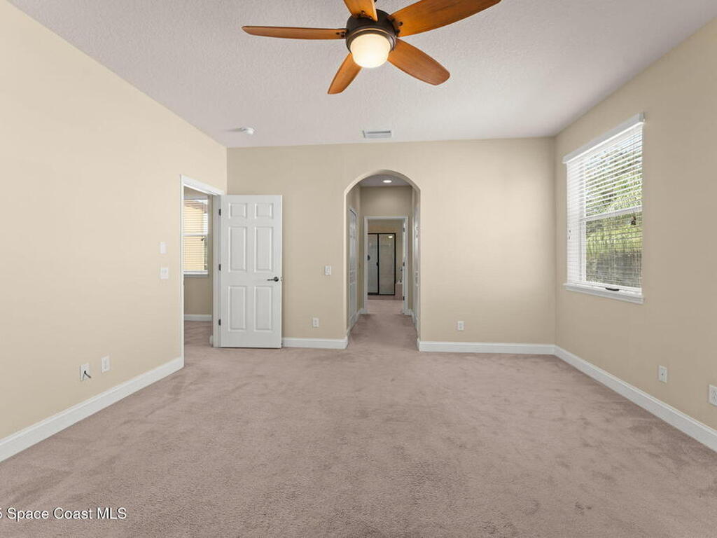 2032 Elkins Point Point, Melbourne, FL 32935