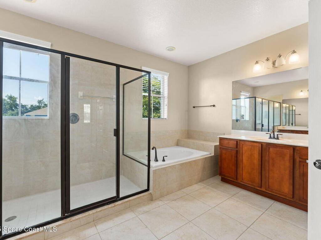 2032 Elkins Point Point, Melbourne, FL 32935