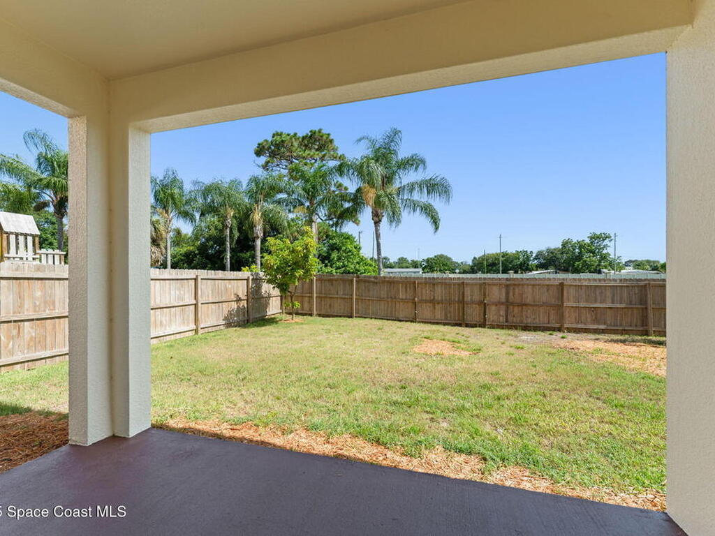 2032 Elkins Point Point, Melbourne, FL 32935