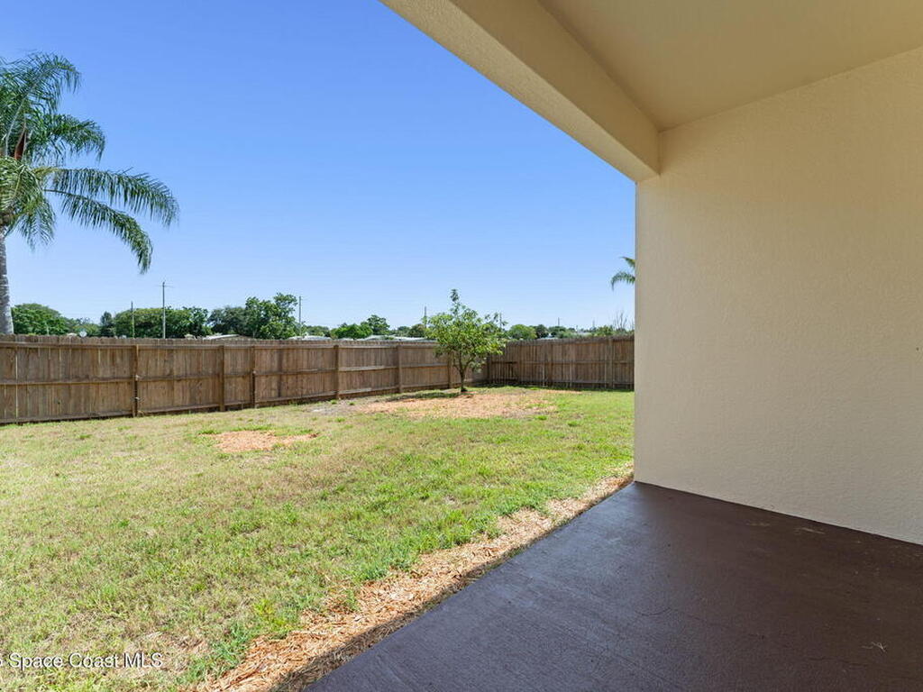 2032 Elkins Point Point, Melbourne, FL 32935