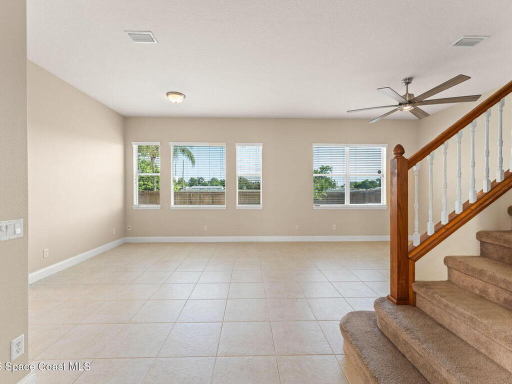 2032 Elkins Point Point, Melbourne, FL 32935