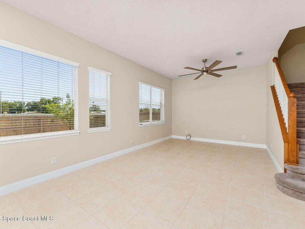 2032 Elkins Point Point, Melbourne, FL 32935