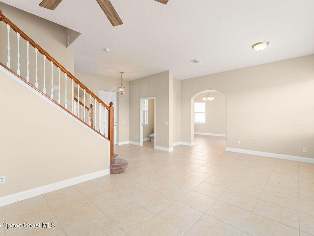 2032 Elkins Point Point, Melbourne, FL 32935