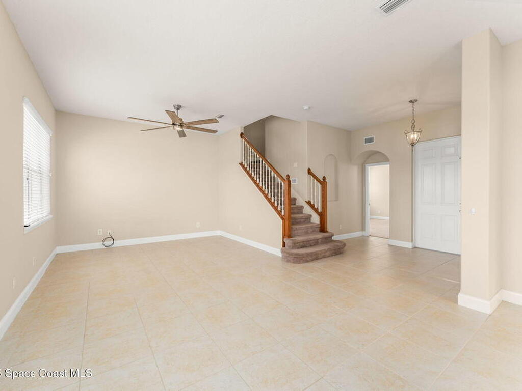 2032 Elkins Point Point, Melbourne, FL 32935