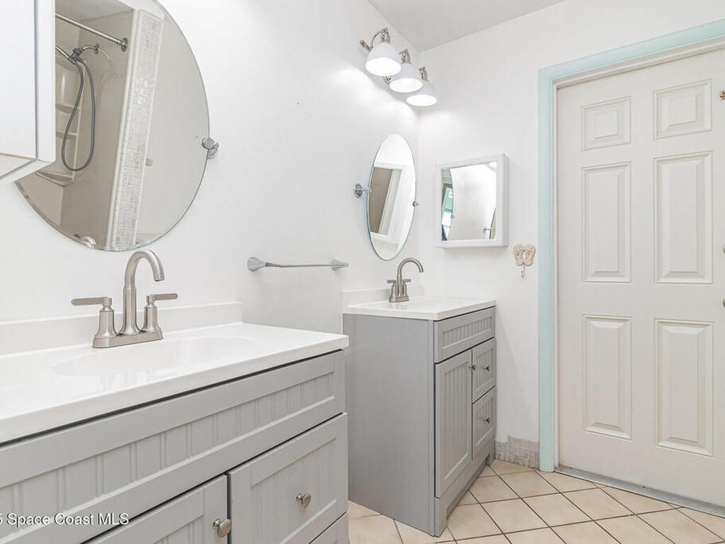 55 Yacht Haven Drive, Cocoa Beach, FL 32931