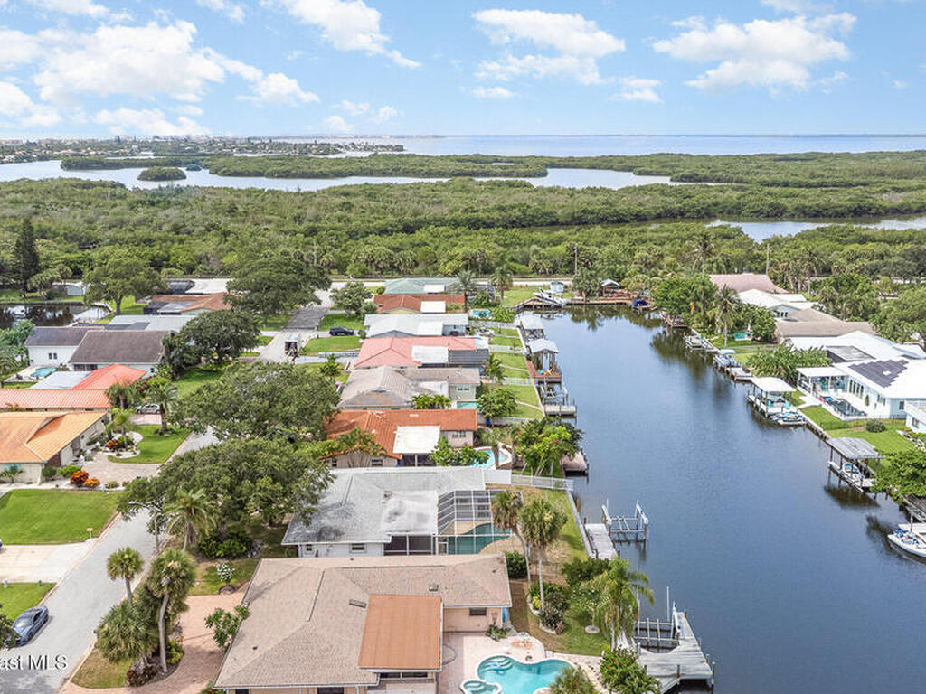55 Yacht Haven Drive, Cocoa Beach, FL 32931