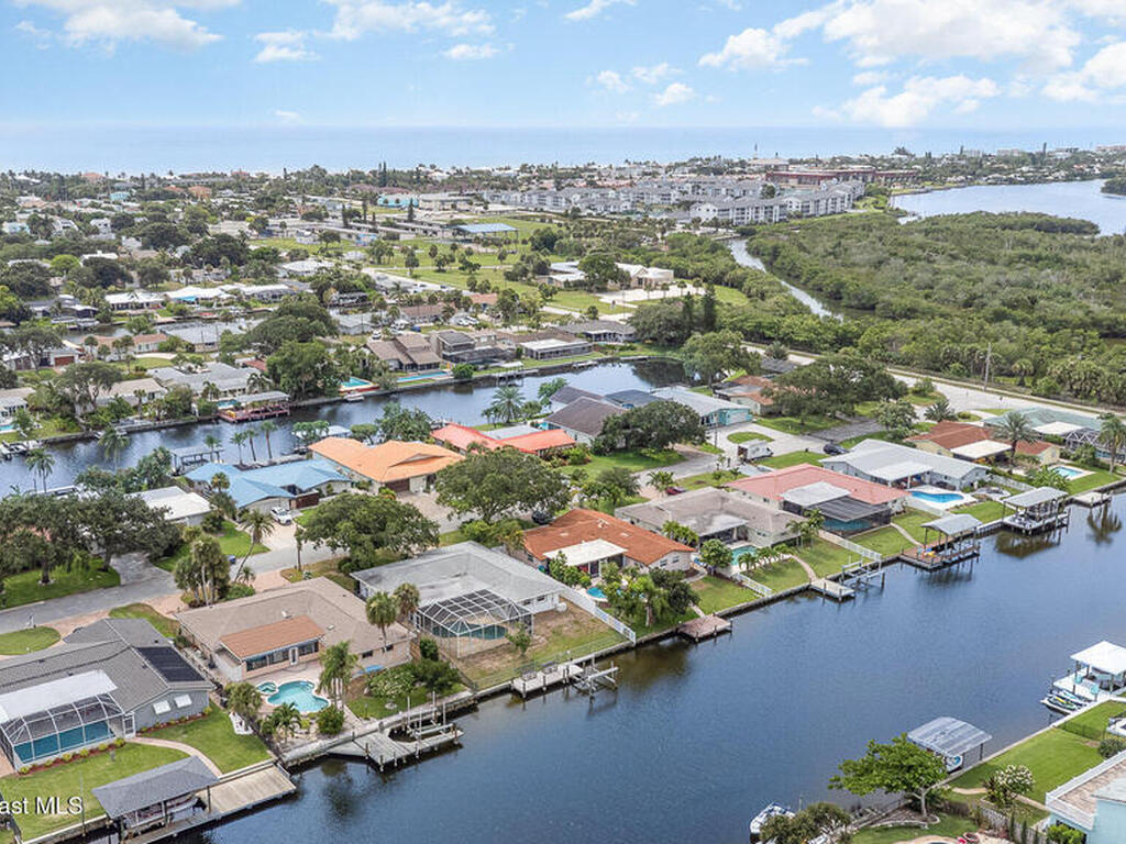 55 Yacht Haven Drive, Cocoa Beach, FL 32931