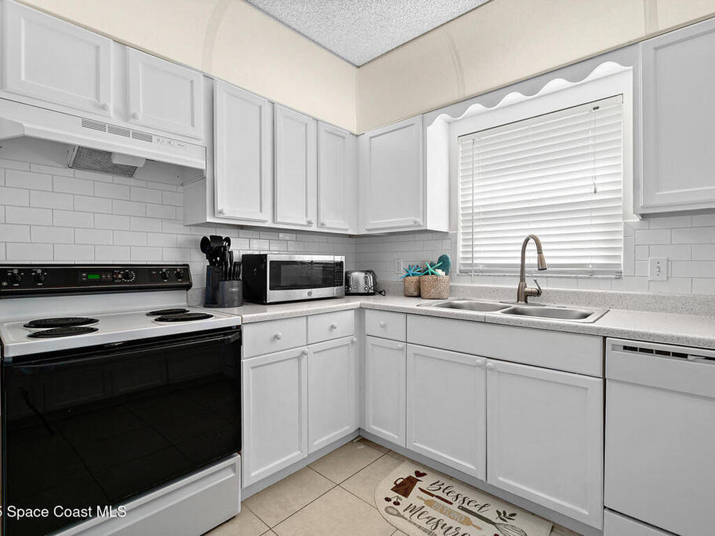 147 & 159 Ocean View Lane, Melbourne, FL 32903