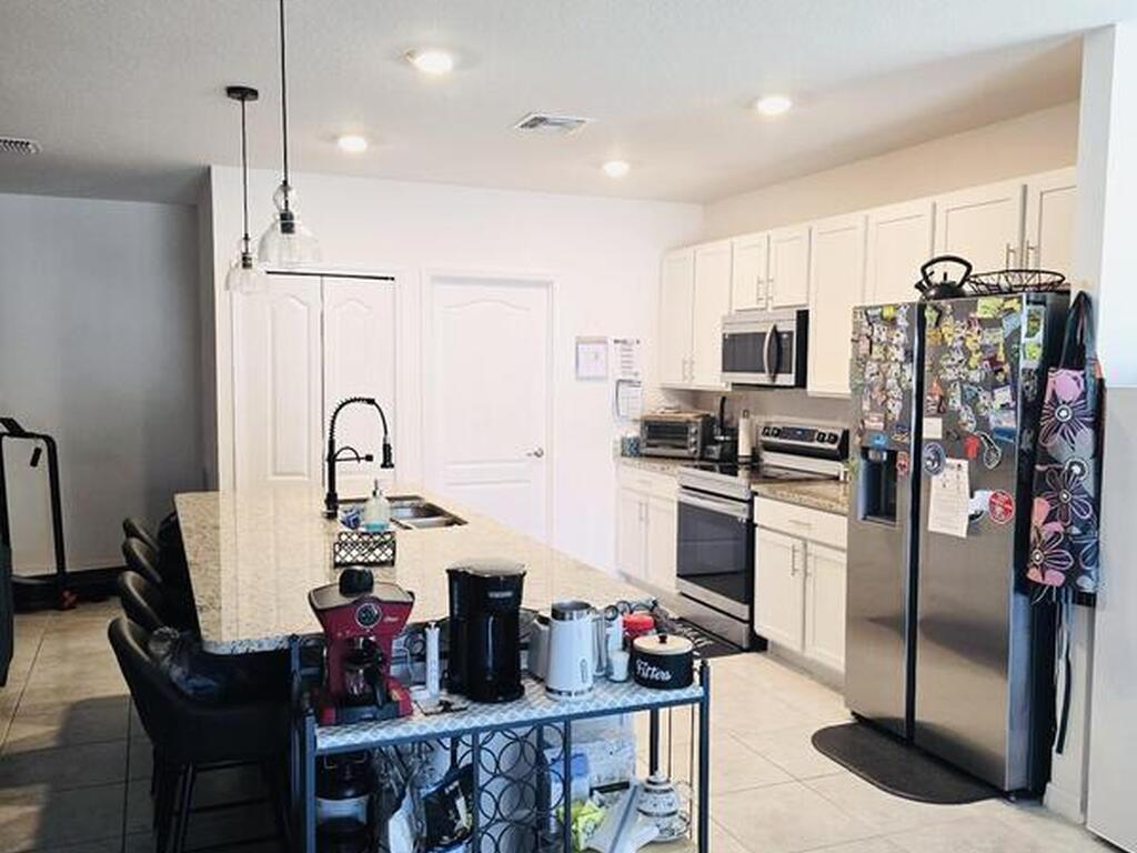8975 102nd Avenue, Vero Beach, FL 32967