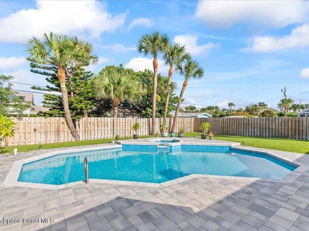 300 Oak Street, Melbourne Beach, FL 32951