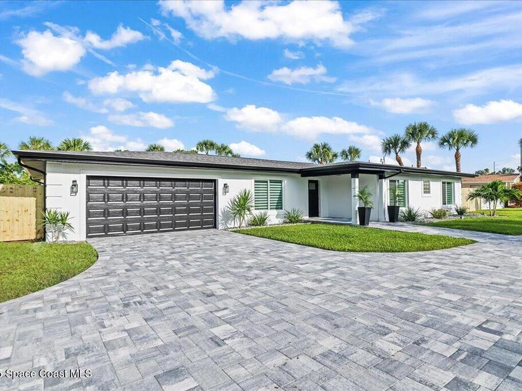 300 Oak Street, Melbourne Beach, FL 32951