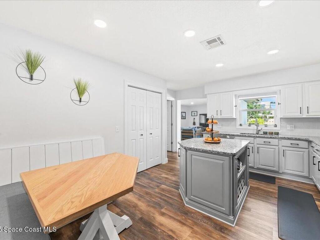 300 Oak Street, Melbourne Beach, FL 32951