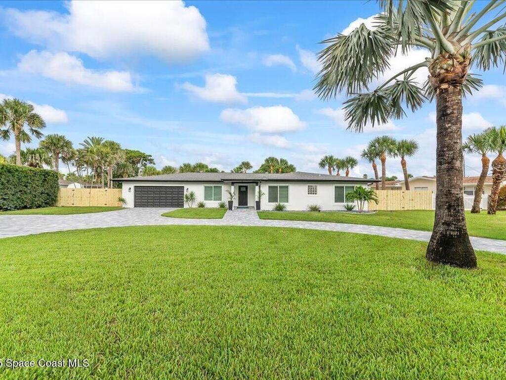 300 Oak Street, Melbourne Beach, FL 32951