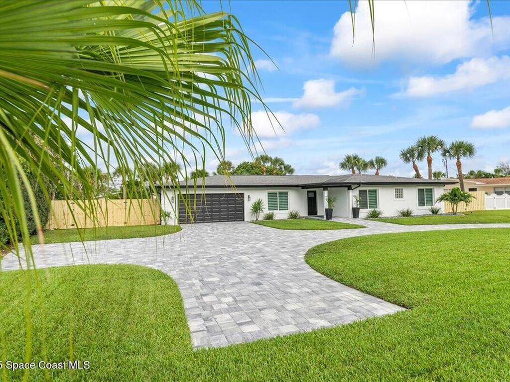 300 Oak Street, Melbourne Beach, FL 32951