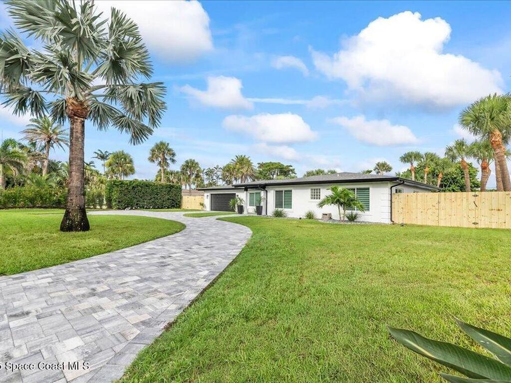 300 Oak Street, Melbourne Beach, FL 32951