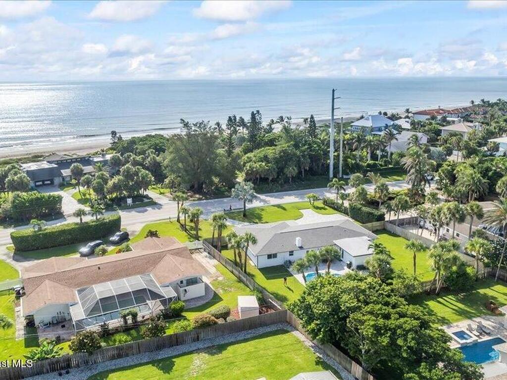 300 Oak Street, Melbourne Beach, FL 32951