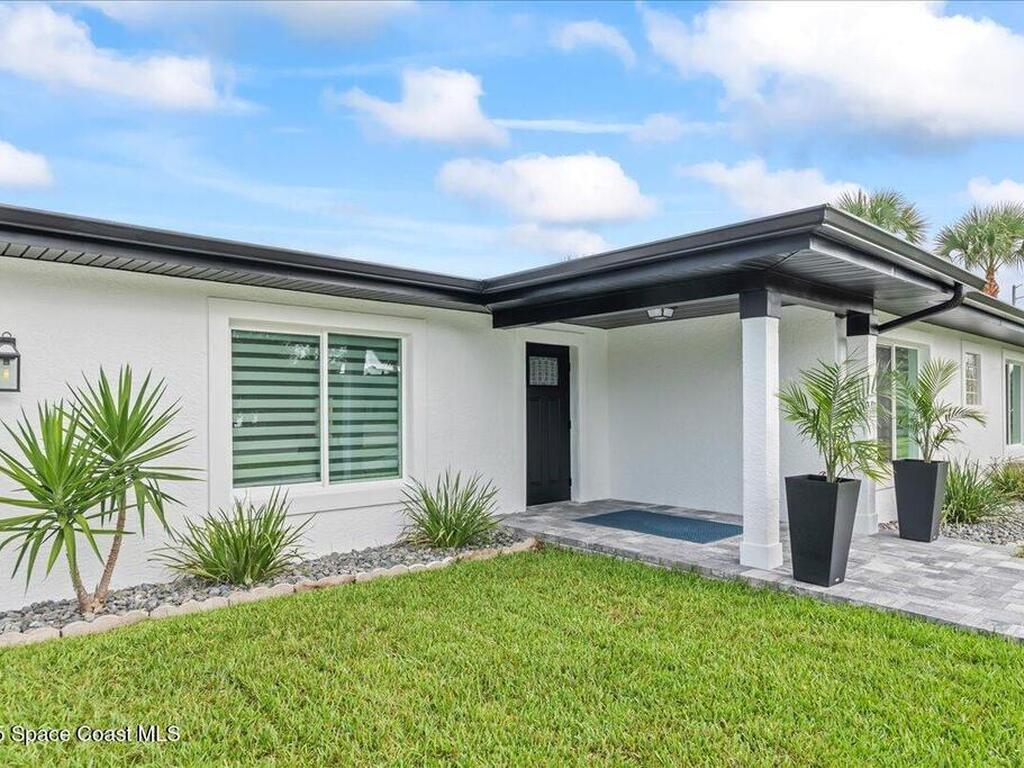 300 Oak Street, Melbourne Beach, FL 32951