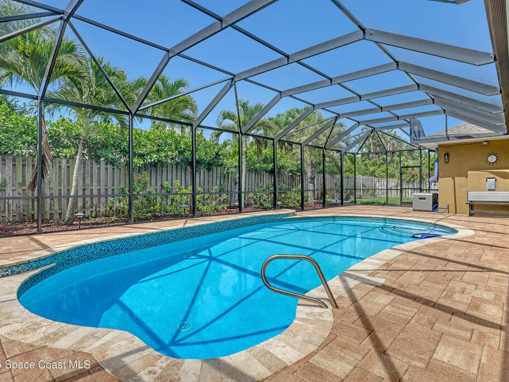 457 Veracruz Boulevard, Indialantic, FL 32903