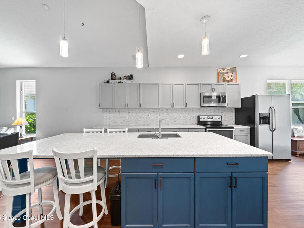 612 Mar Brisa Court, Satellite Beach, FL 32937
