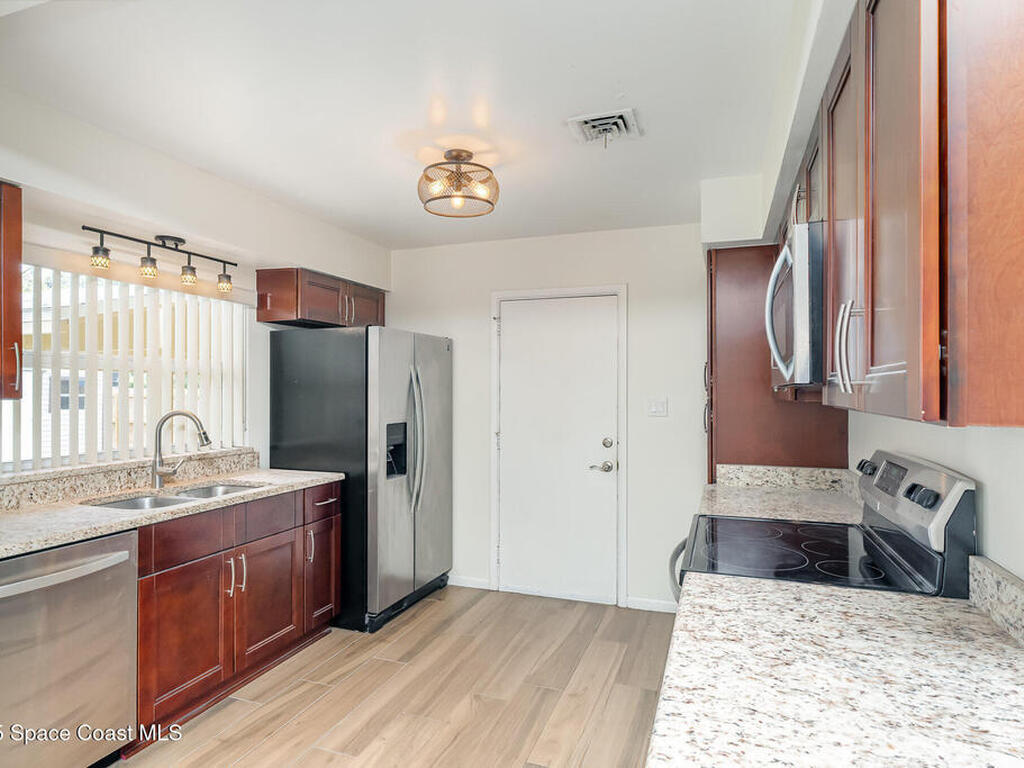 115 Gary Lane, Cocoa, FL 32922