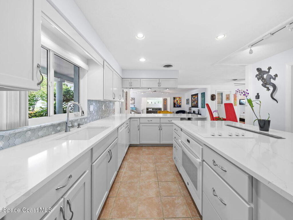 1732 Bay Shore Drive, Cocoa Beach, FL 32931