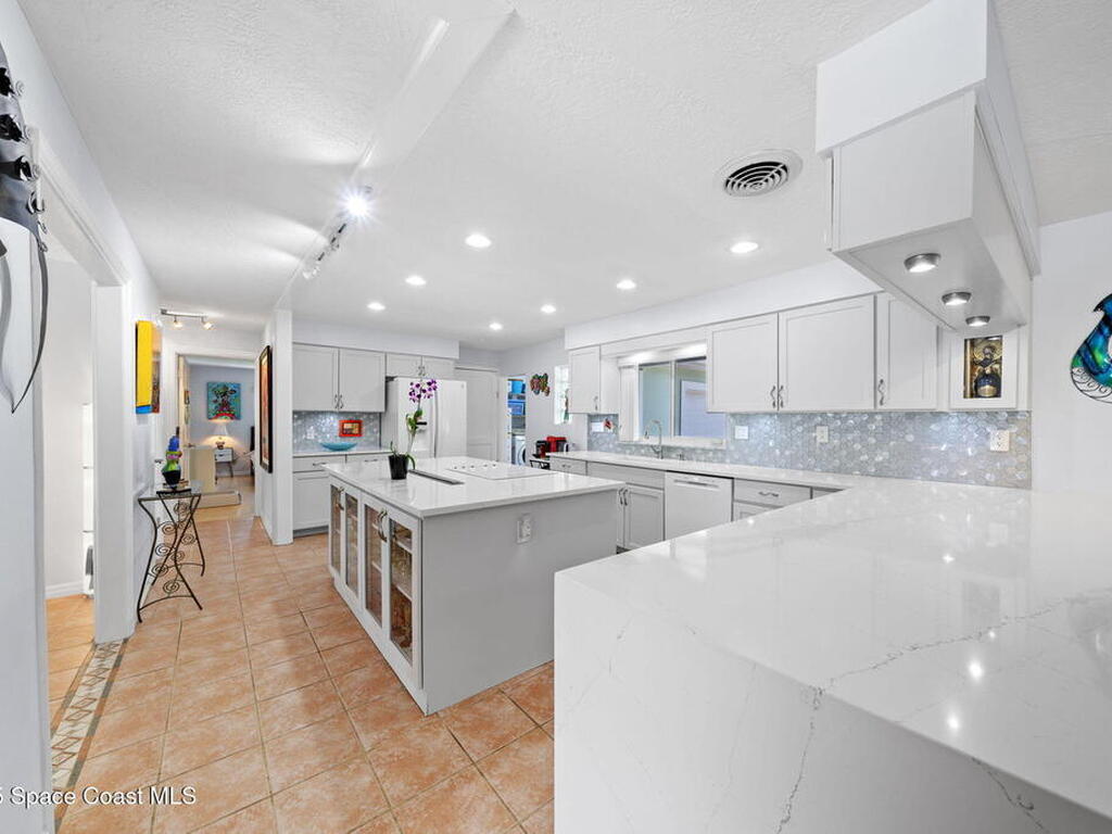 1732 Bay Shore Drive, Cocoa Beach, FL 32931