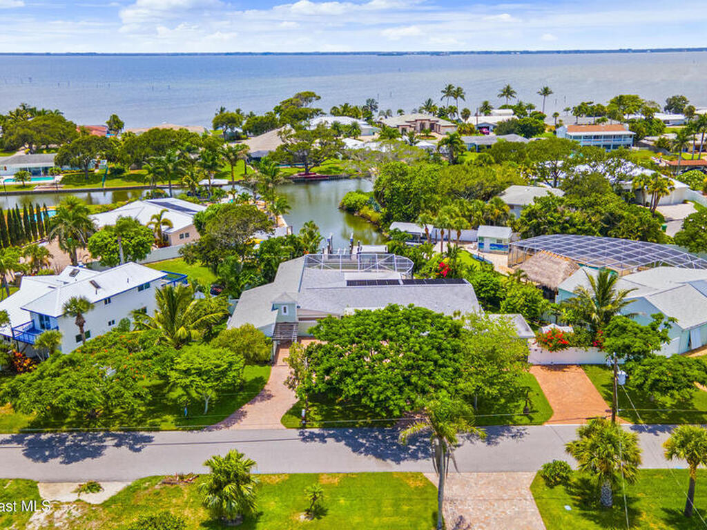 1732 Bay Shore Drive, Cocoa Beach, FL 32931