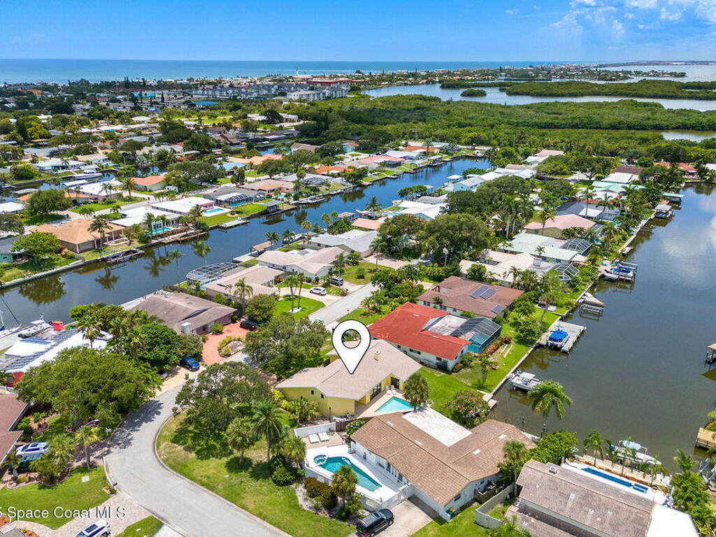 33 Yawl Drive, Cocoa Beach, FL 32931