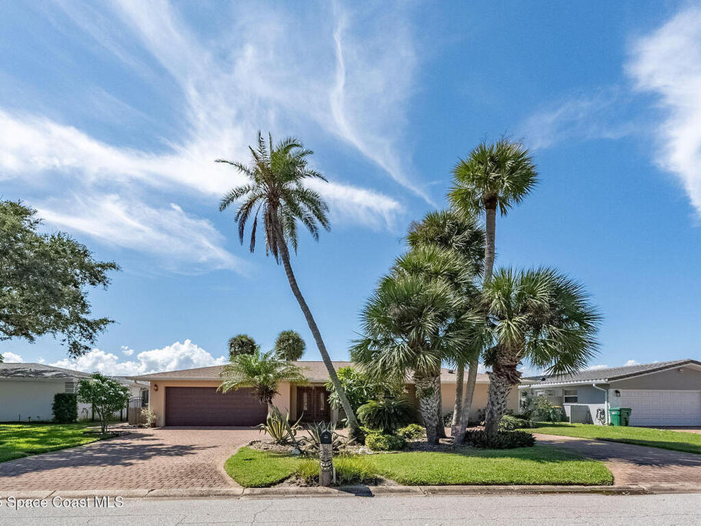 63 Yacht Haven Drive, Cocoa Beach, FL 32931