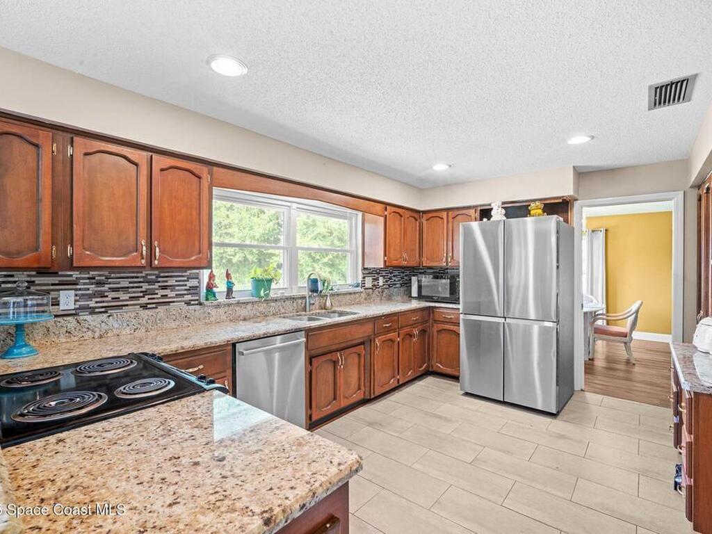 1980 London Town Lane, Titusville, FL 32796