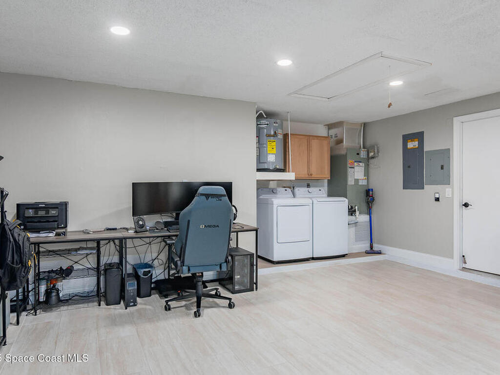4027 Secretariat Lane, Malabar, FL 32950