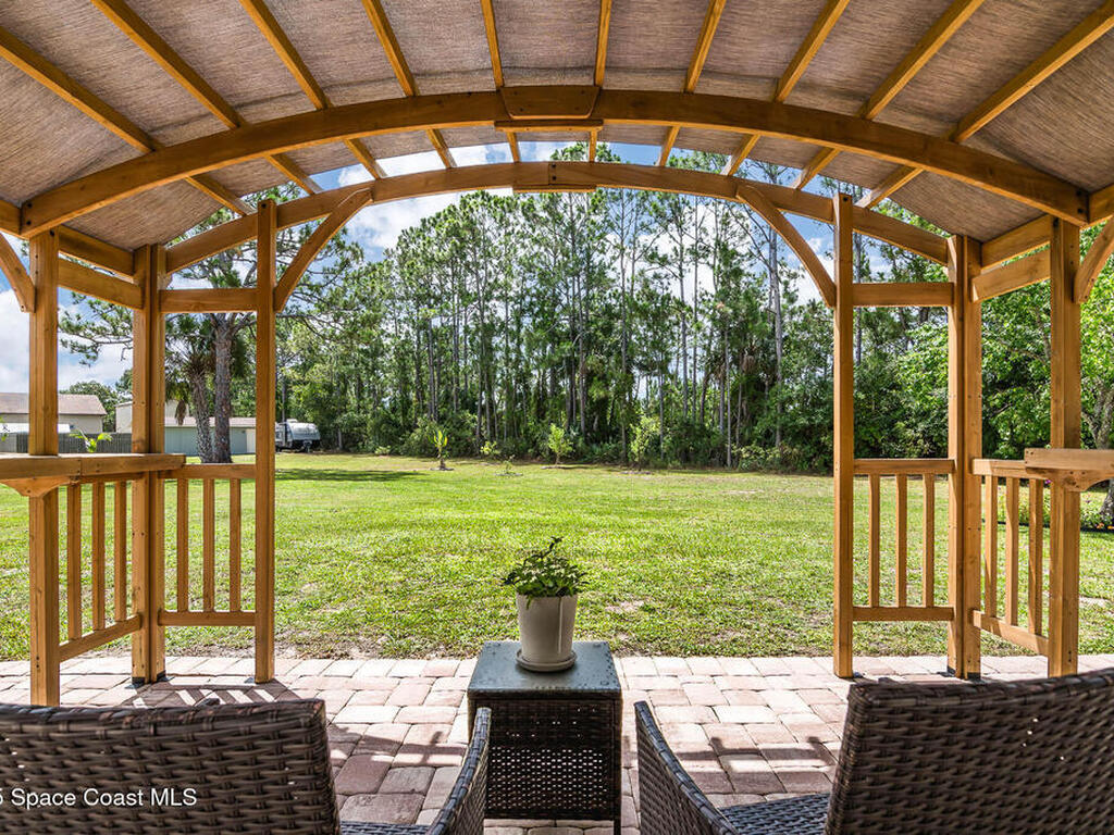 4027 Secretariat Lane, Malabar, FL 32950