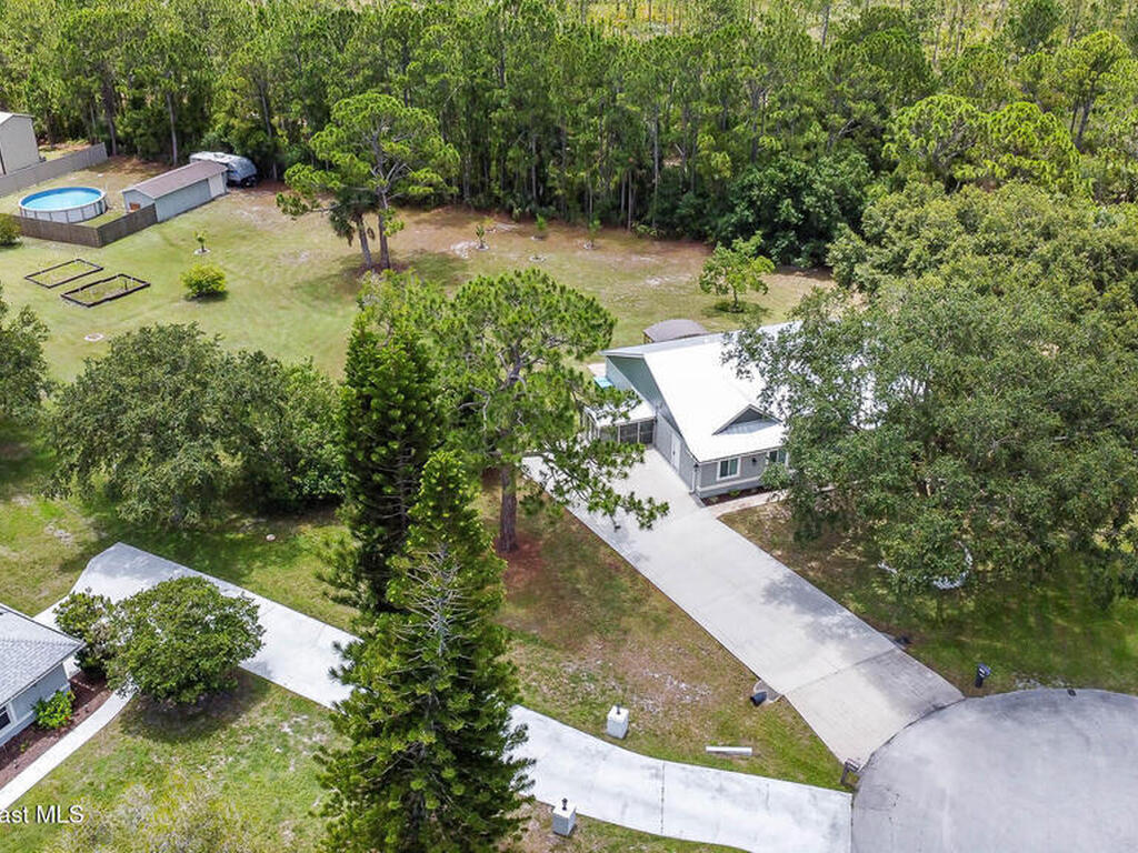 4027 Secretariat Lane, Malabar, FL 32950