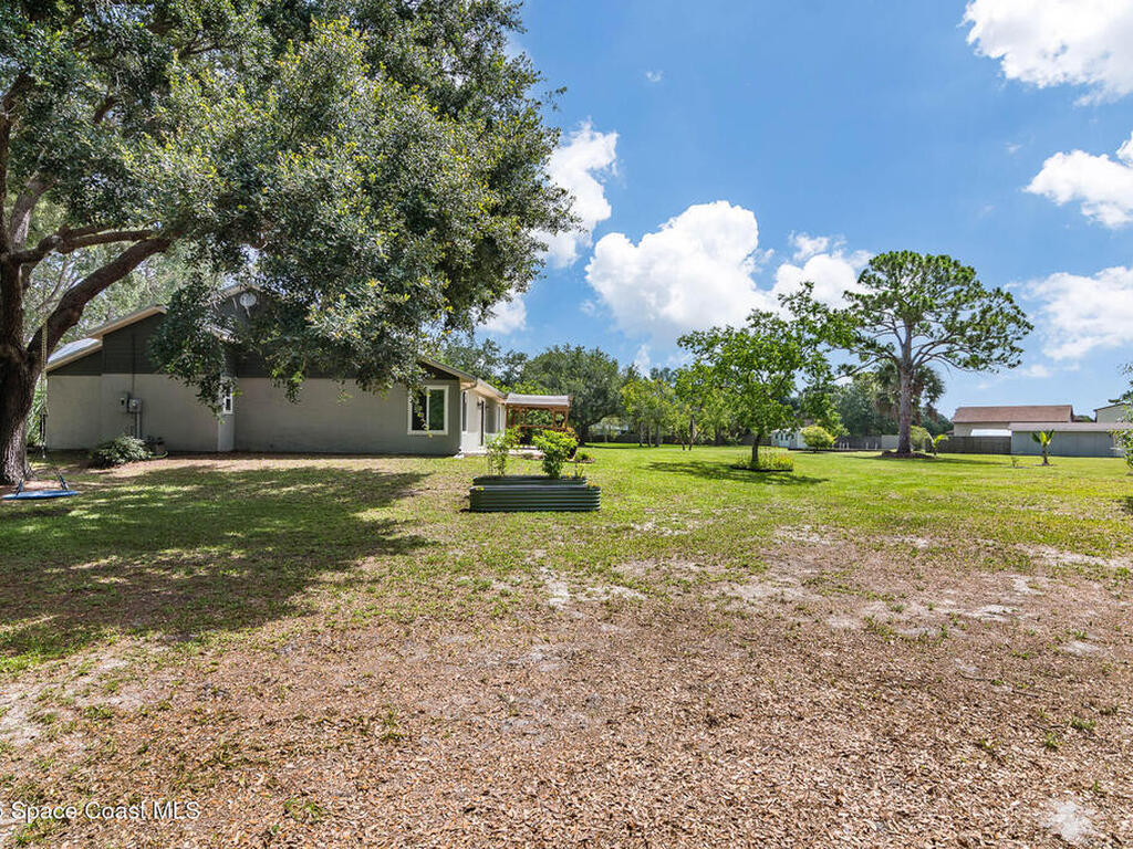 4027 Secretariat Lane, Malabar, FL 32950