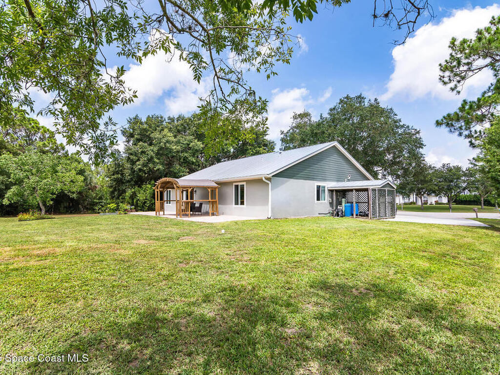 4027 Secretariat Lane, Malabar, FL 32950