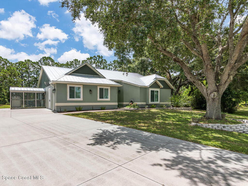 4027 Secretariat Lane, Malabar, FL 32950