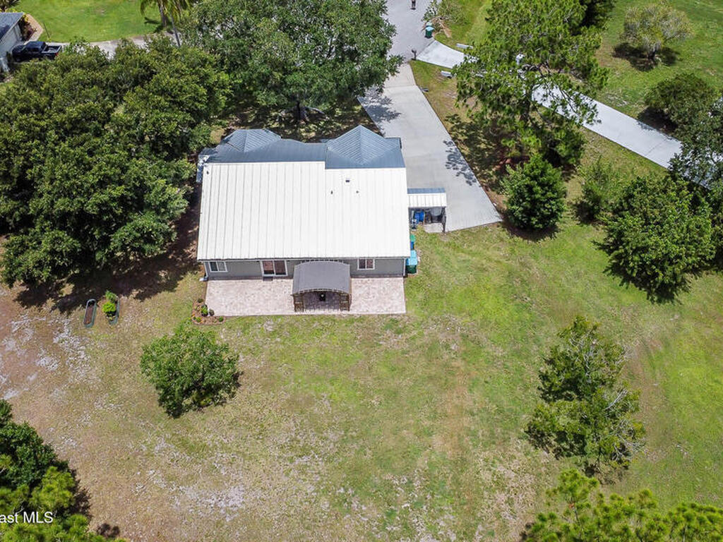 4027 Secretariat Lane, Malabar, FL 32950