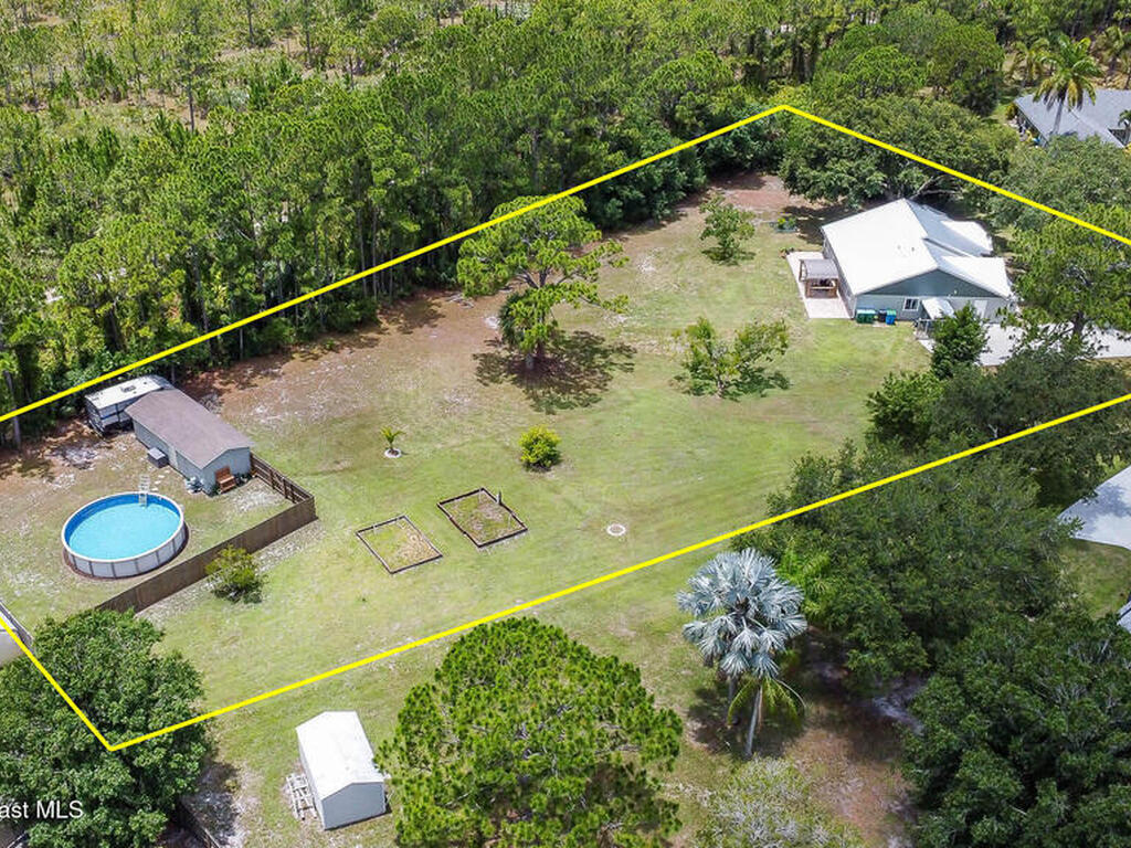 4027 Secretariat Lane, Malabar, FL 32950