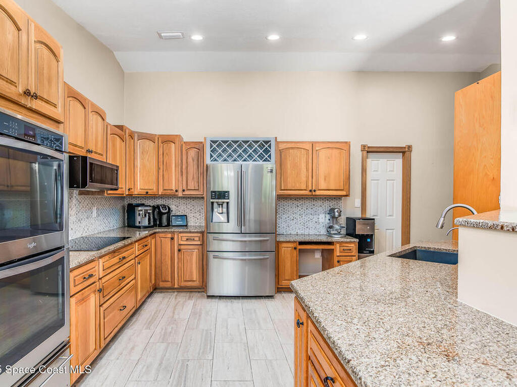4027 Secretariat Lane, Malabar, FL 32950