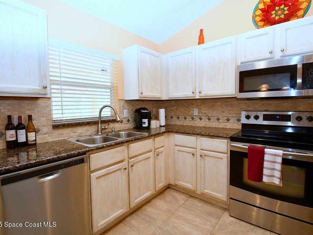 1388 Hill Avenue, Melbourne, FL 32940