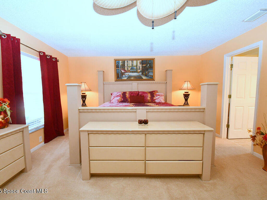 1388 Hill Avenue, Melbourne, FL 32940