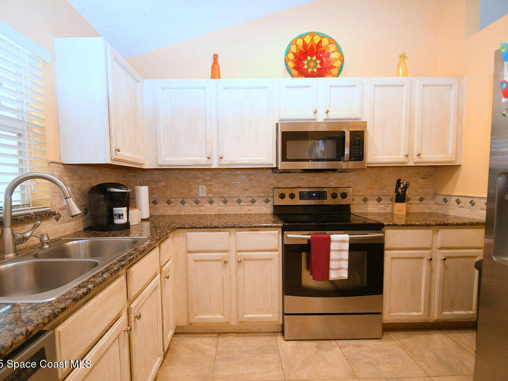 1388 Hill Avenue, Melbourne, FL 32940