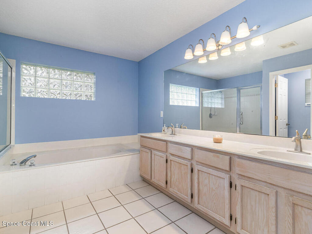 1260 Tropical Cove Drive, Merritt Island, FL 32952