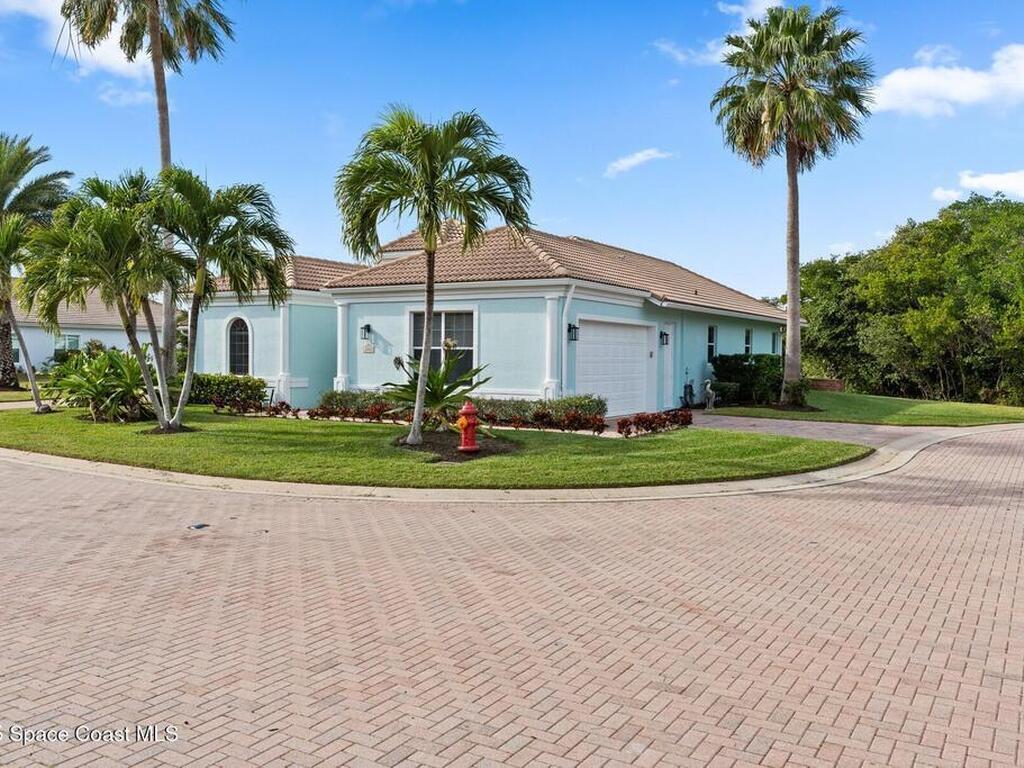 2020 Lynx Drive, Hutchinson Island, FL 34949