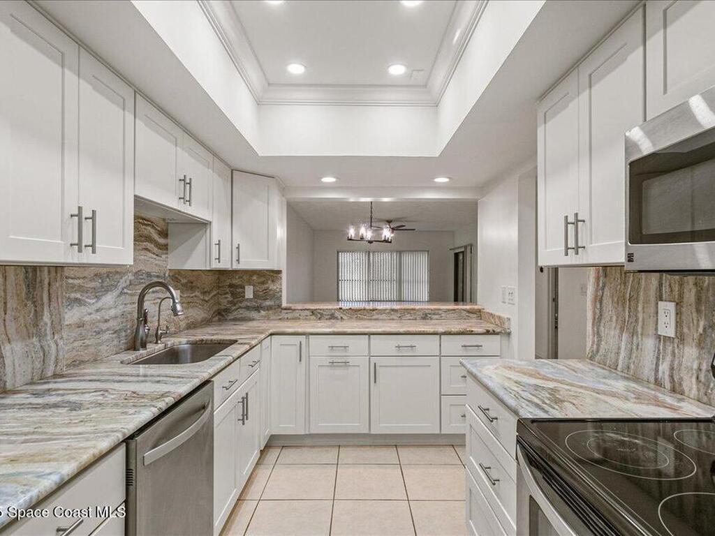 6165 S Mirror Lake Drive, Sebastian, FL 32958