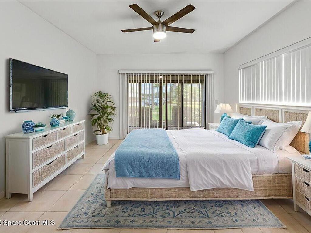 6165 S Mirror Lake Drive, Sebastian, FL 32958