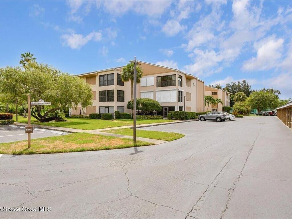 6165 S Mirror Lake Drive, Sebastian, FL 32958