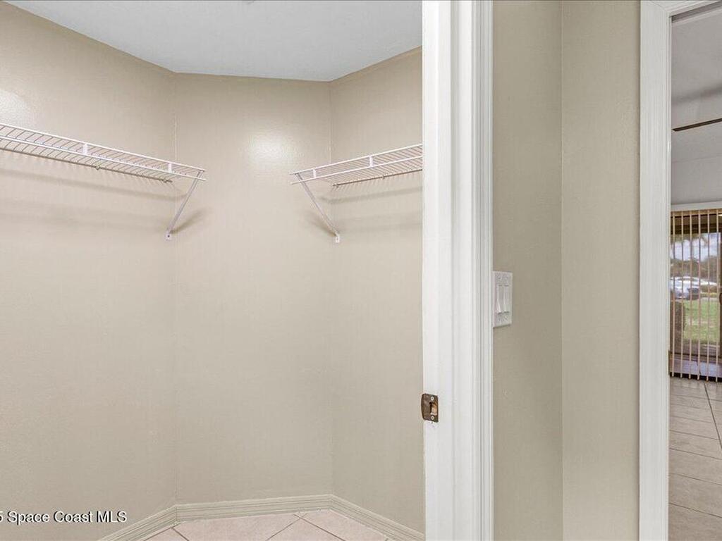 6165 S Mirror Lake Drive, Sebastian, FL 32958