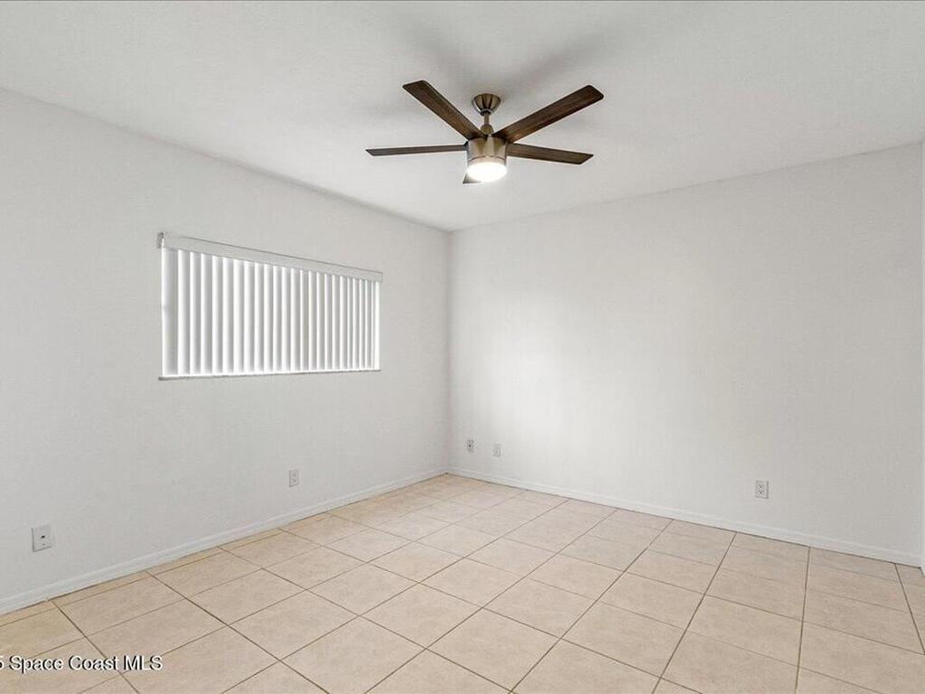 6165 S Mirror Lake Drive, Sebastian, FL 32958